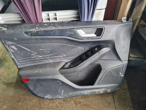 Foto 1ª: Tapizados Cartoneras Ford Focus ST-LINE 155CV 114KW [M0DC] (2024)