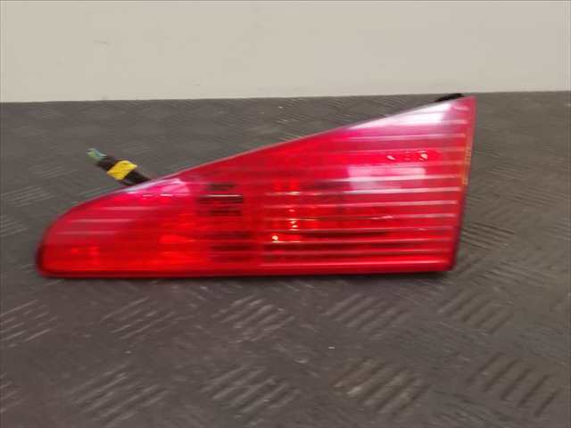 Piloto Portón Derecho Peugeot 607 0.1