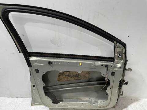 Foto 3ª: Puerta Delantera Izquierda Ford Focus BUSINESS 90CV (2007)