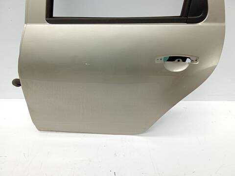 Foto 4ª: Puerta Trasera Izquierda Dacia Duster 1.5 DCI 4X4 HSMC HSMD) 110CV 81KW [K9K 858,K9K 898] (2012)
