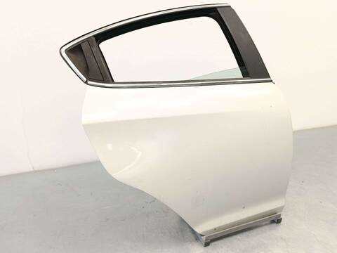 Foto 2ª: Puerta Trasera Derecha Alfa Romeo Giulietta 2.0 JTDM 940.FXL1A) 140CV 103KW [940A5000] (2011)