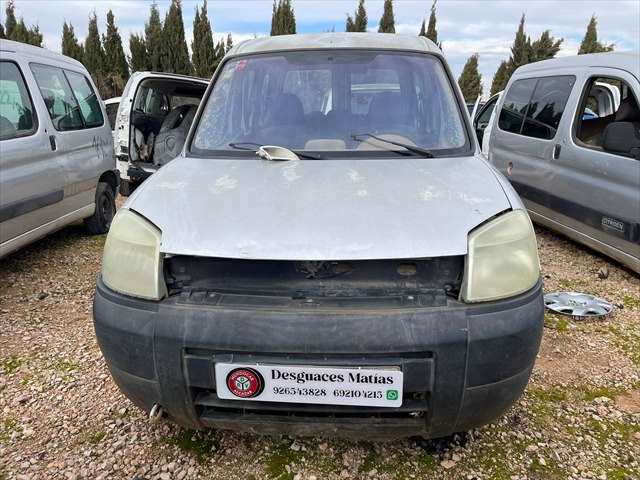 Foto 2ª: Paragolpes Delantero Peugeot Partner 1.9 D 70cv [WJZ] (2005)