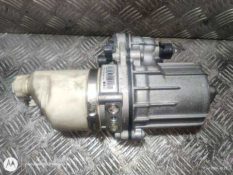 Foto 1ª: Bomba de Direccion Opel Astra Z17DTR BERLINA (2010)