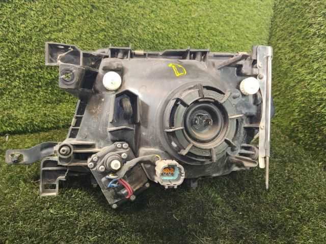 Foto 2ª: Faro Derecho Nissan Patrol 3.0 D ZD30 GU3 3P BINDADO (2003)