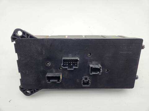 Foto 4ª: Caja Reles Fusibles Mercedes Sprinter 310/313/316 CDI 906.135) 129CV 95KW [651955 EURO5] (2010)