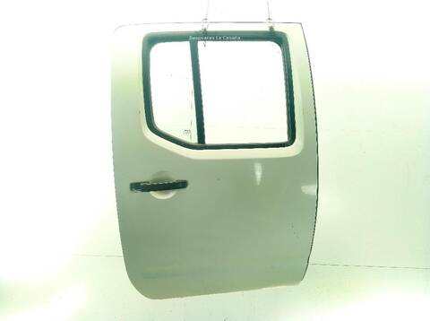 Foto 1ª: Puerta Trasera Derecha Nissan Navara 2.5 DCI 4WD [YD25DDTI] (2004)