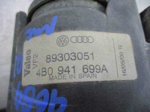 Foto 3ª: Faro Antiniebla Delantero Izquierdo Audi A6 2.4 121KW) AVANT 165CV [AML] (2000)