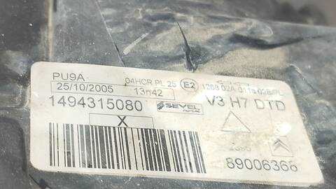 Faro Derecho Citroen C8 2.2 HDI SX 128CV 94KW
