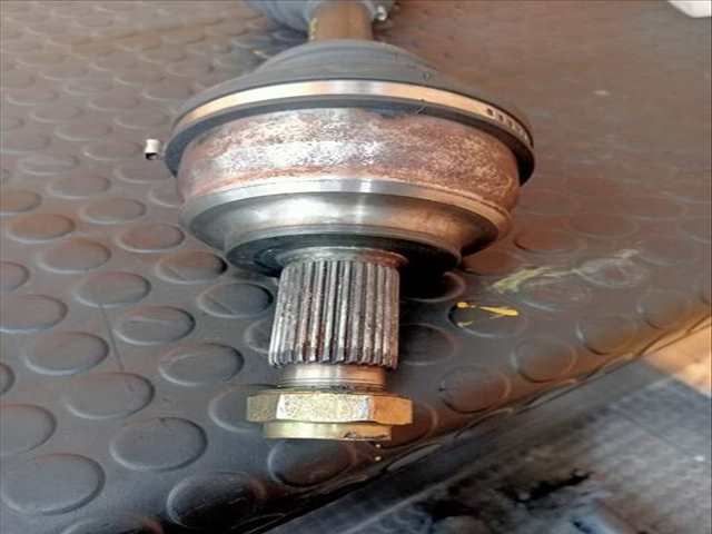 Foto 2ª: Transmision Delantera Derecha Bmw X5 3.0 24V TD CAT 184CV (2000)