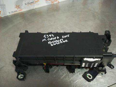 Foto 3ª: Caja Reles Fusibles Mercedes Clase A 140 A 180 CDI BLUEEFFICIENCY 176.012) 109CV 80KW [K9K] (2016)