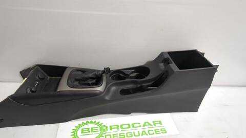 Foto 3ª: Consola Central Hyundai i30 1.6 CRDI 90CV [D4FB] (2007)