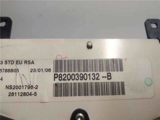 Foto 3ª: Cuadro de Instrumentos Renault Trafic 1.9 29 CN COMBI6 ACRISTALADO PARCIAL [1.9 LTR. - 74 KW DIESEL] [F9Q 760]