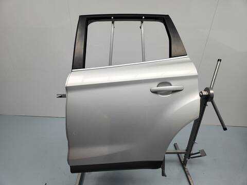 Puerta Trasera Izquierda Ford Kuga TITANIUM 136CV 100KW