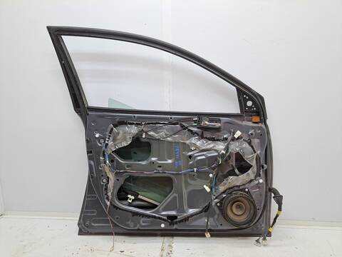 Foto 4ª: Puerta Delantera Izquierda Toyota Avensis 1.8 16V CAT BERLINA 129CV 95KW [1ZZFE] (2005)