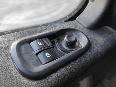 Botonera Elevalunas Renault Master M9T706 CAMION