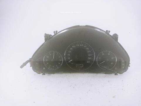 Cuadro de Instrumentos Mercedes Clase E 180 VERSION INDEFINIDA