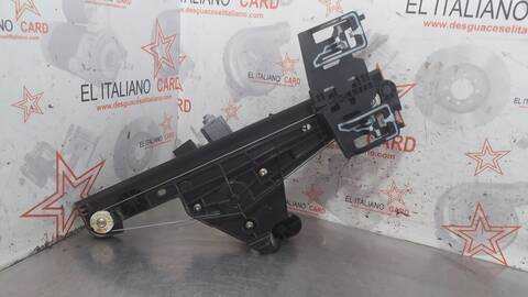 Foto 3ª: Elevalunas Manual Trasero Derecho Citroen C4 FEEL BERLINA 110CV 81KW [YH01] (2022)