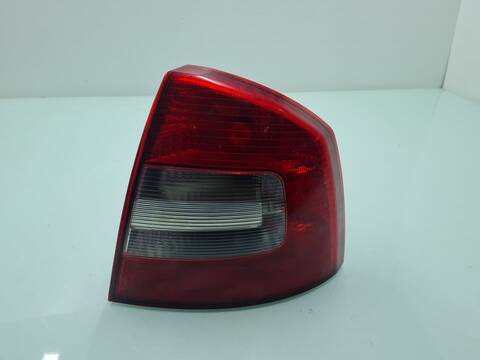 Piloto Trasero Derecho Skoda Octavia FAMILY BERLINA 110CV 81KW