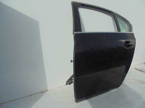 Foto 2ª: Puerta Trasera Izquierda Bmw Serie 5 518 530D BERLINA 218CV 160KW [306D2] (2005)