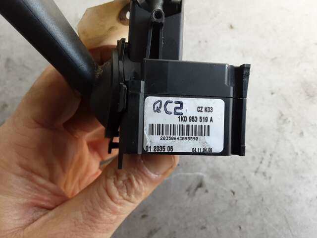 Foto 2ª: Mando Multifuncion Volkswagen Golf 1.9 TDI 0CV [BKC] (2005)