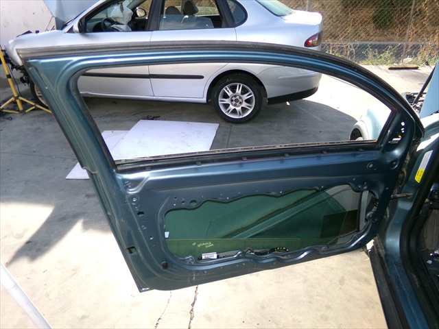 Foto 2ª: Puerta Delantera Izquierda Volvo C30 2.0 D 2006-2010 [D4204T] (2007)