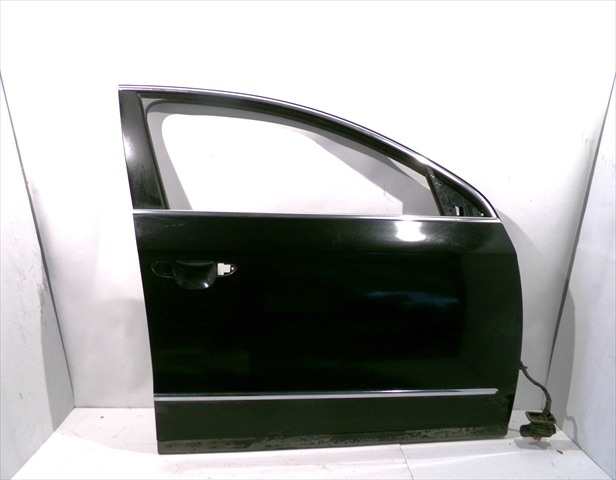Puerta Delantera Derecha Volkswagen Passat 2.0 TDI RANCHERA, 2005-2011