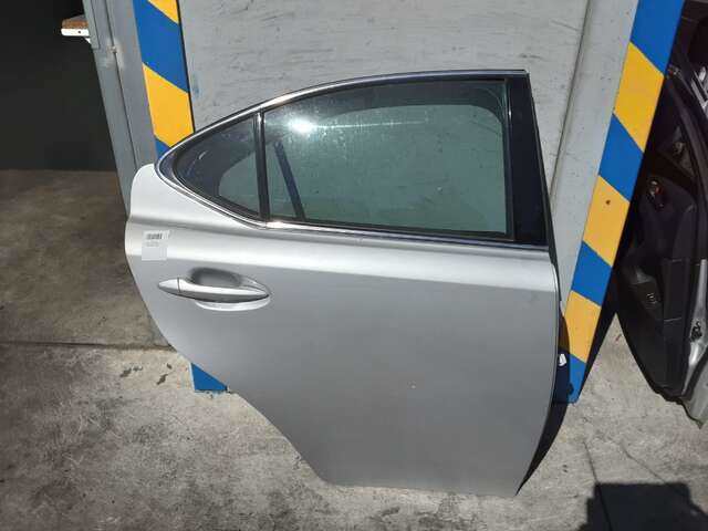 Puerta Trasera Derecha Lexus IS 2.5 V6208CV 0CV