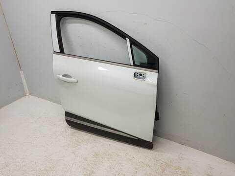 Foto 2ª: Puerta Delantera Derecha Renault Clio SIN DEFINIR