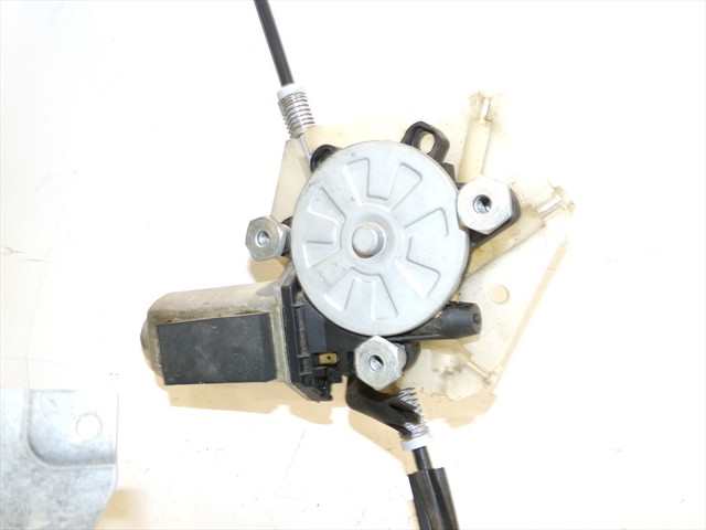 Foto 3ª: Elevalunas Eléctrico Delantero Derecho Volvo S40 1.6 G 5P 77KW [B4164S] (1998)