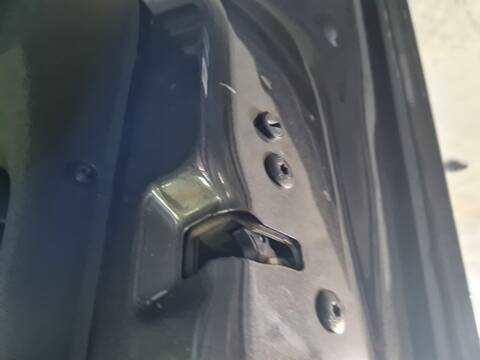 Cerradura Puerta Delantera Izquierda Peugeot 2008 ALLURE 102CV 75KW