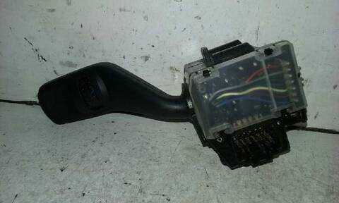 Foto 2ª: Mando Multifuncion Ford Focus 1.8 TDCI TD CAT BERLINA 115CV 85KW [KKDA] (2006)