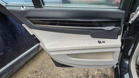 Tapizados Cartoneras Bmw Serie 7 740 D 306CV 225KW