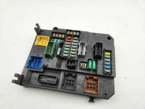 Caja Reles Fusibles Citroen DS5 SPORT 181CV 133KW