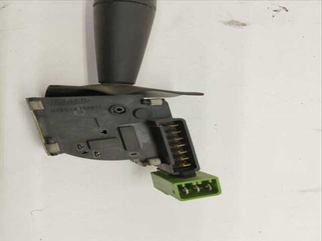 Foto 2ª: Mando Multifuncion Peugeot 205 1.8 D GENERATION BERLINA 60CV 44KW [D-A9A] (1998)