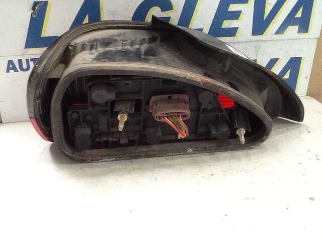 Foto 2ª: Piloto Trasero Derecho Peugeot 306 1.6 G 0CV [NFZ] (1999)