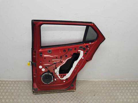 Foto 3ª: Puerta Trasera Derecha Peugeot 2008 ALLURE