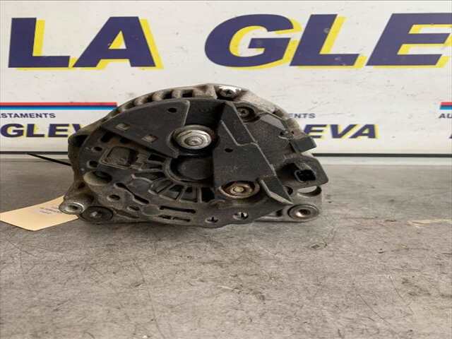 Foto 2ª: Alternador Renault Clio 1.2 16V 75CV 0CV [D4F 740] (2010)